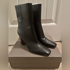 NEW Franco Sarto Black Square-Toe Ankle Boots